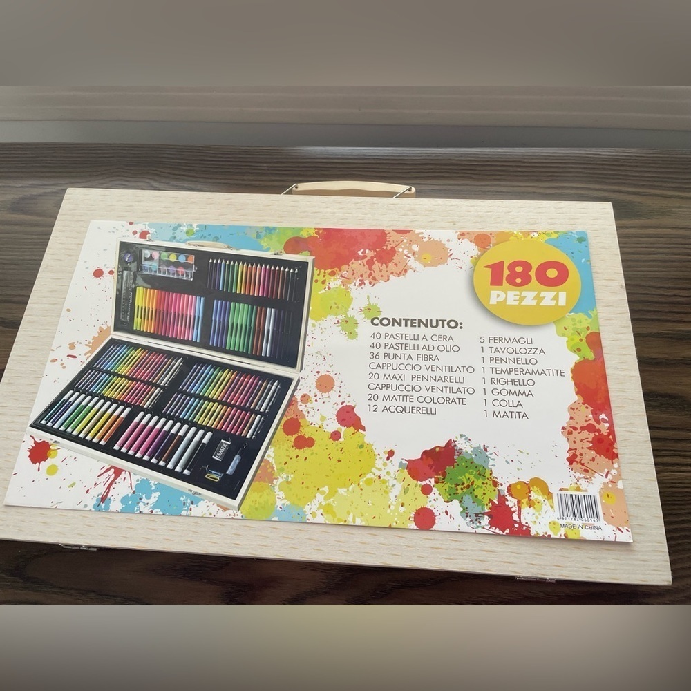 180 pieces art set nwot​​​​
